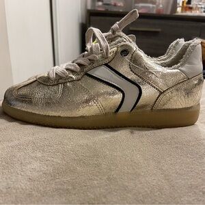 Verbenas Sora Gold Sneakers